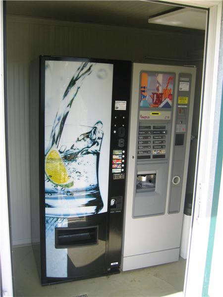 Hundespielwiese – Laube & Sitzplätze